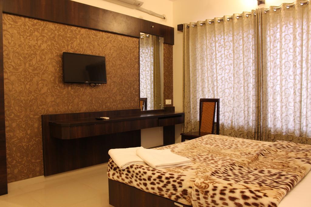 Hotel Sai Ramanand Shirdi Luaran gambar
