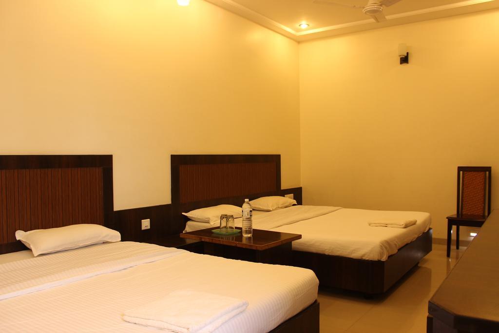 Hotel Sai Ramanand Shirdi Luaran gambar