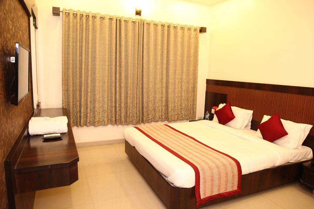 Hotel Sai Ramanand Shirdi Luaran gambar