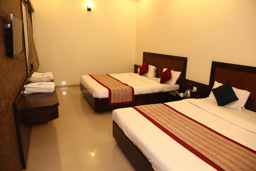 Hotel Sai Ramanand Shirdi Luaran gambar