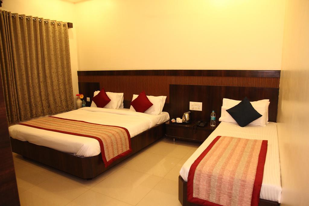 Hotel Sai Ramanand Shirdi Luaran gambar