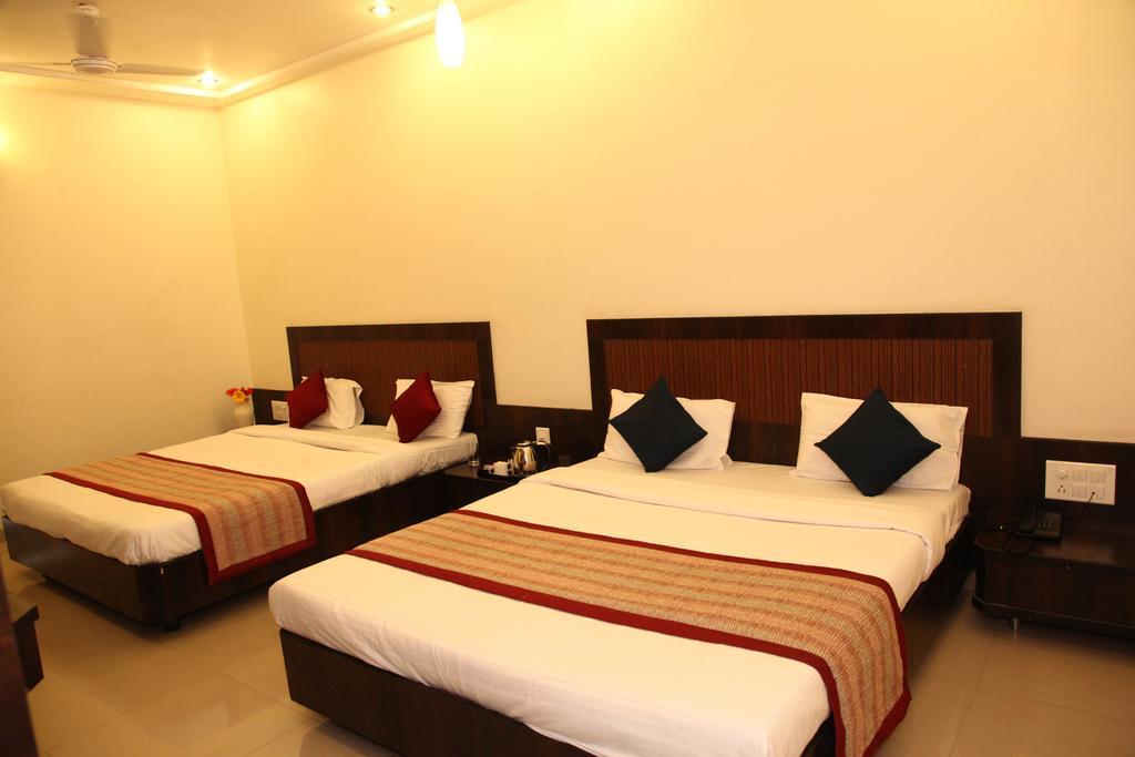 Hotel Sai Ramanand Shirdi Luaran gambar