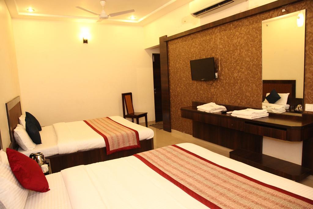 Hotel Sai Ramanand Shirdi Luaran gambar