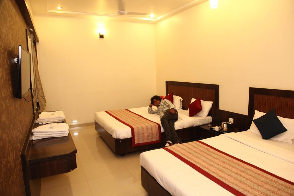 Hotel Sai Ramanand Shirdi Luaran gambar