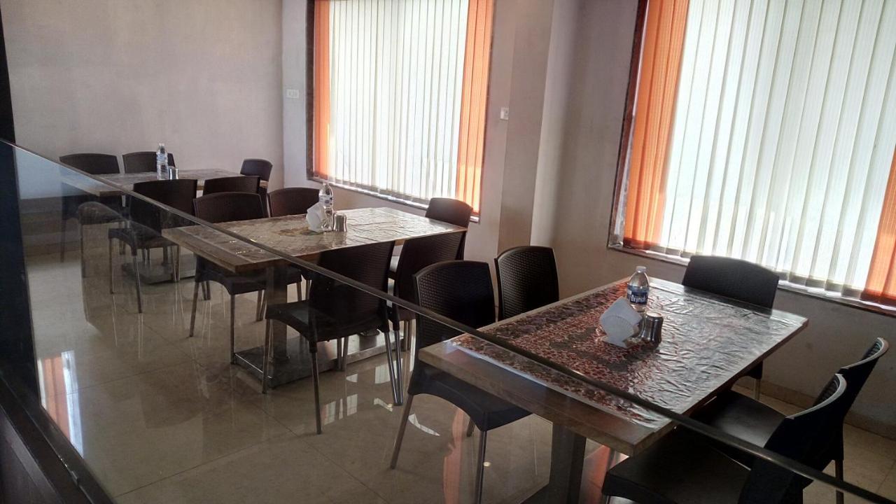 Hotel Sai Ramanand Shirdi Luaran gambar